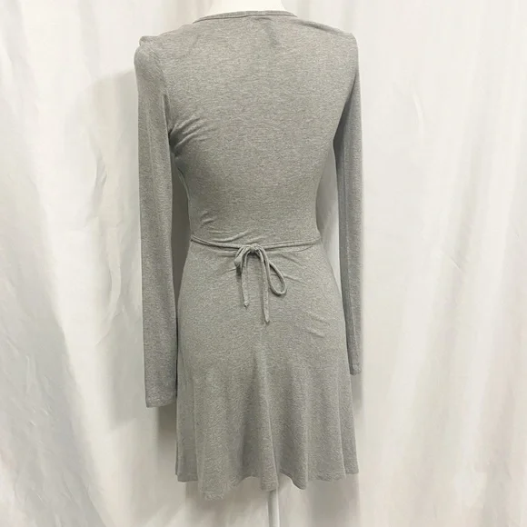 H&M Divided Gray Faux Wrap Dress - Picture 5 of 8